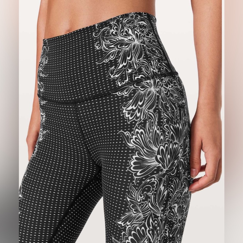 Lululemon Wunder Under Hi-Rise 7/8 Tight Engineered Print Alpine White Black - Picture 2 of 8
